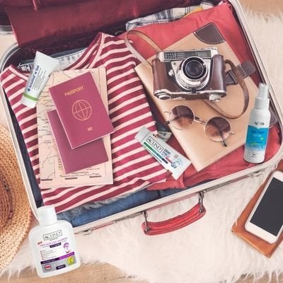 Yaz Tatili Güzellik Rehberi: Tatil Çantanızda Olması Gerekenler