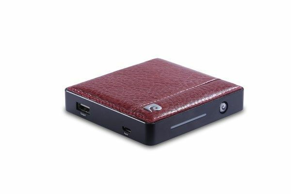 Pierre Cardin PCQ-E02 7000mAh Power Bank Kırmızı