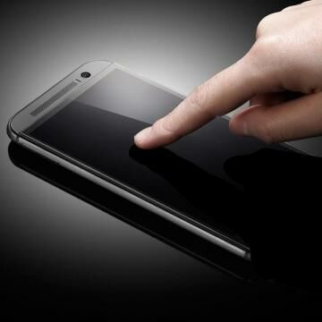 Spigen One M9 ile Uyumlu Cam Ekran Koruyucu Glass TR