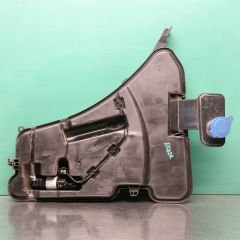 Bmw 5 серии G30 бачок для воды стеклоочистителя Bmw оригинальный бренд 61668491829