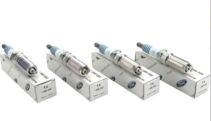 Ford Mustang 2.3 Gasoline 317 HP Ignition Spark Plug Set Original Ford Otosan Brand CB5E12405AA
