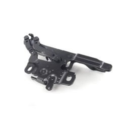 Bmw 2 серии F22 кузов капот шарнир правый Bmw оригинальный бренд 41617286344