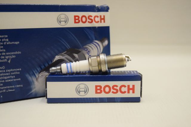 Fiat Stilo 1.6 16V Ateşleme Bujisi BOSCH Marka 46551935E