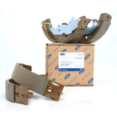 Комплект задних тормозных колодок Ford Fiesta 2008-2018 Тип оригинальной тормозной колодки Ford 8V5J2200AD