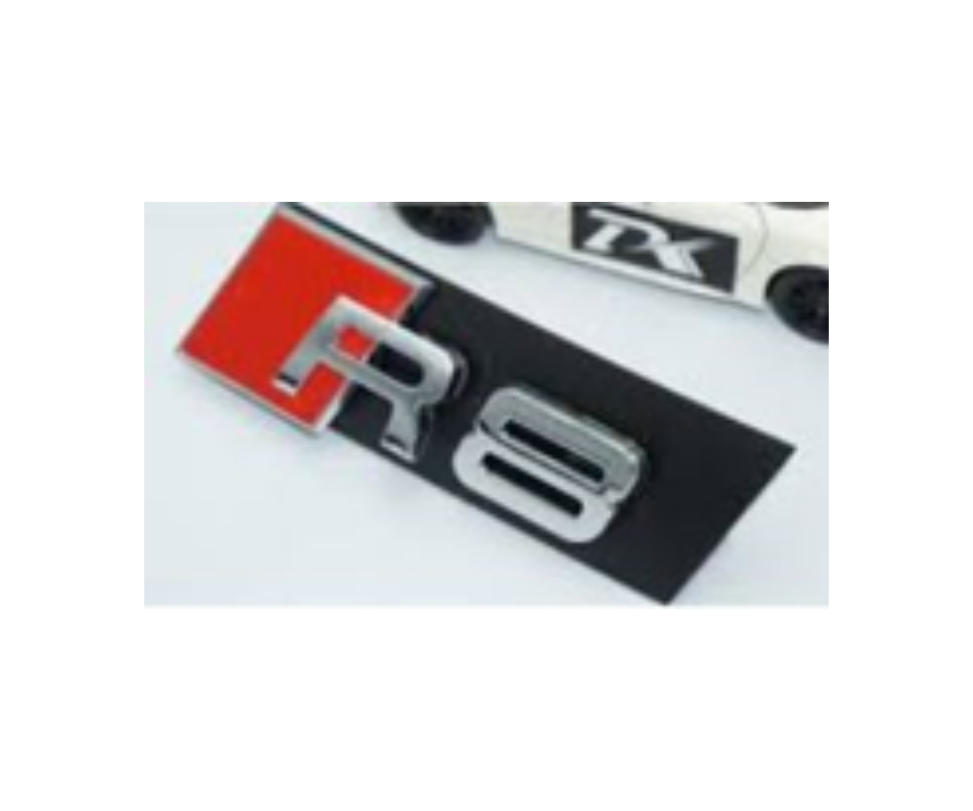 Audi R8 Yazısı Ön Panjur Krom İthal Marka