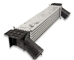 Bmw E90 Case 320d Радиатор интеркулера Valeo Brand 818553 - 17517524916