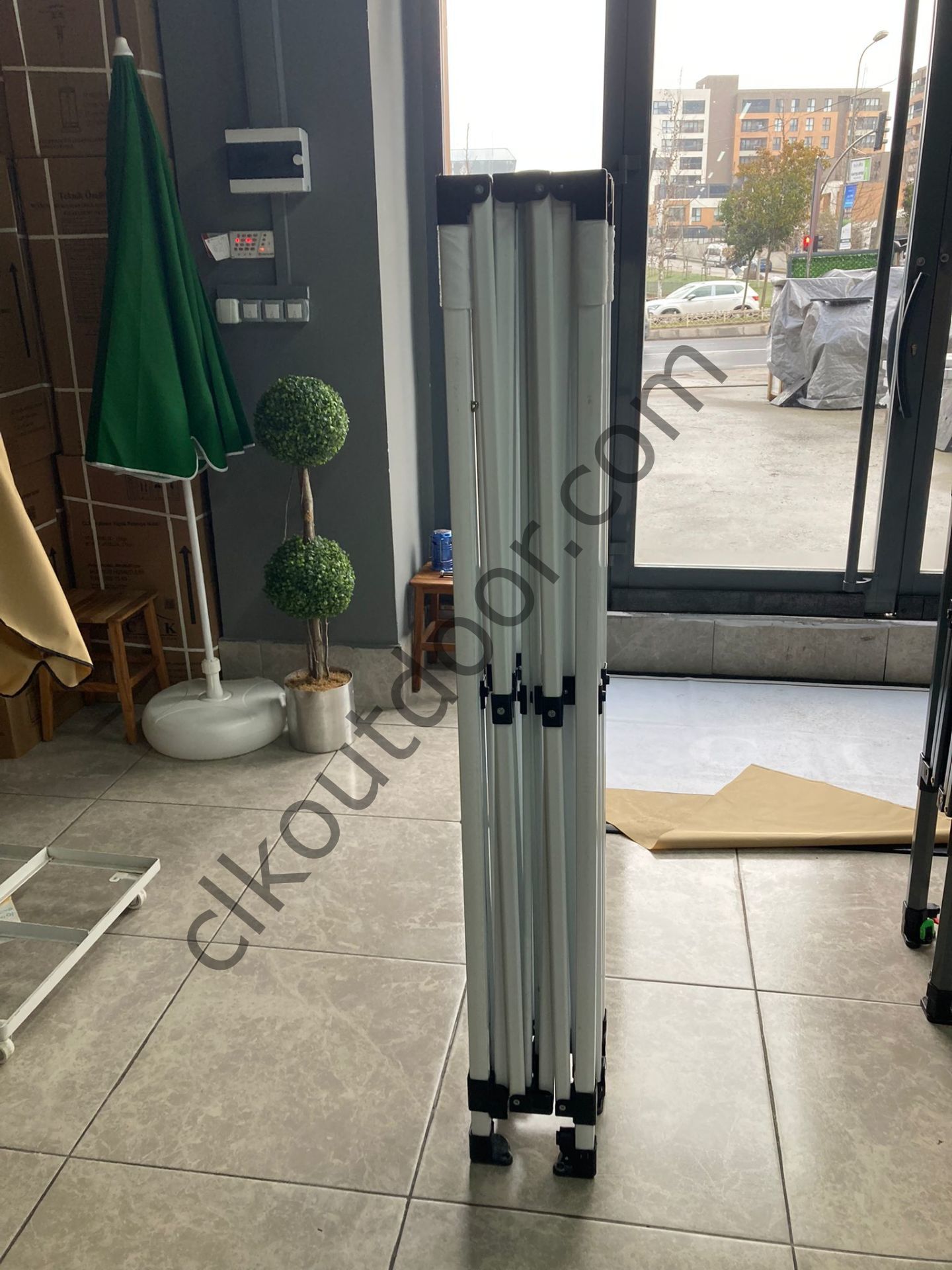 CLK 3x3 Katlanabilir Tente Gazebo Portatif Çadır 1 Tam Duvar 2 Yarım Duvar