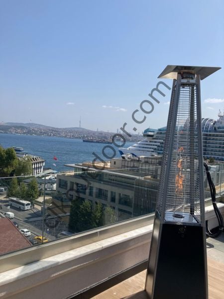 CLK Piramit Soba Siyah Renk Tüplü Dekoratif Bahçe Isıtıcısı