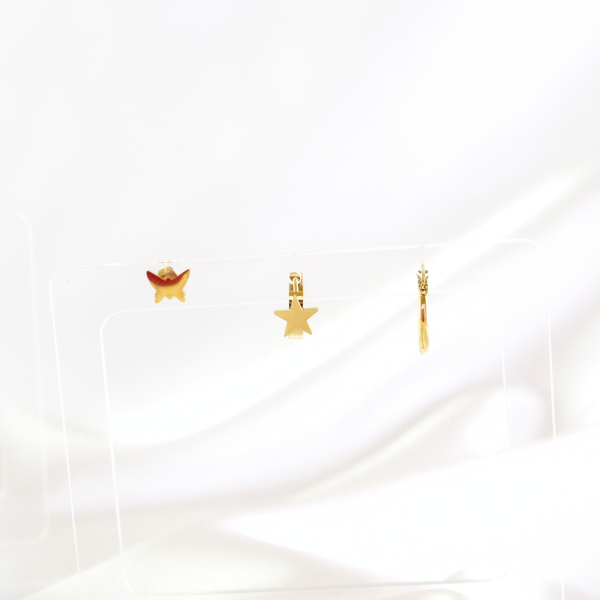 Kelebek ve Yıldızlı Halka Detaylı Gold Küpe Seti