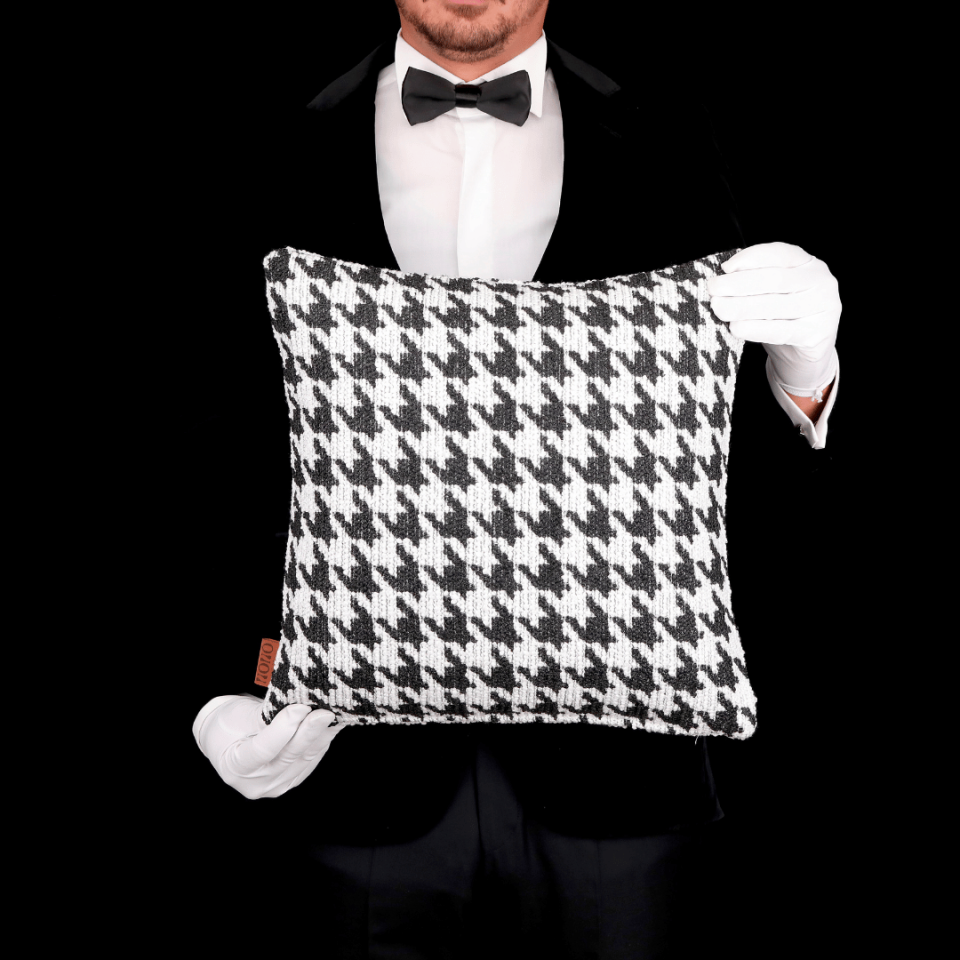 Baby 45*45 Siyah & Beyaz Kazayağı Kırlent