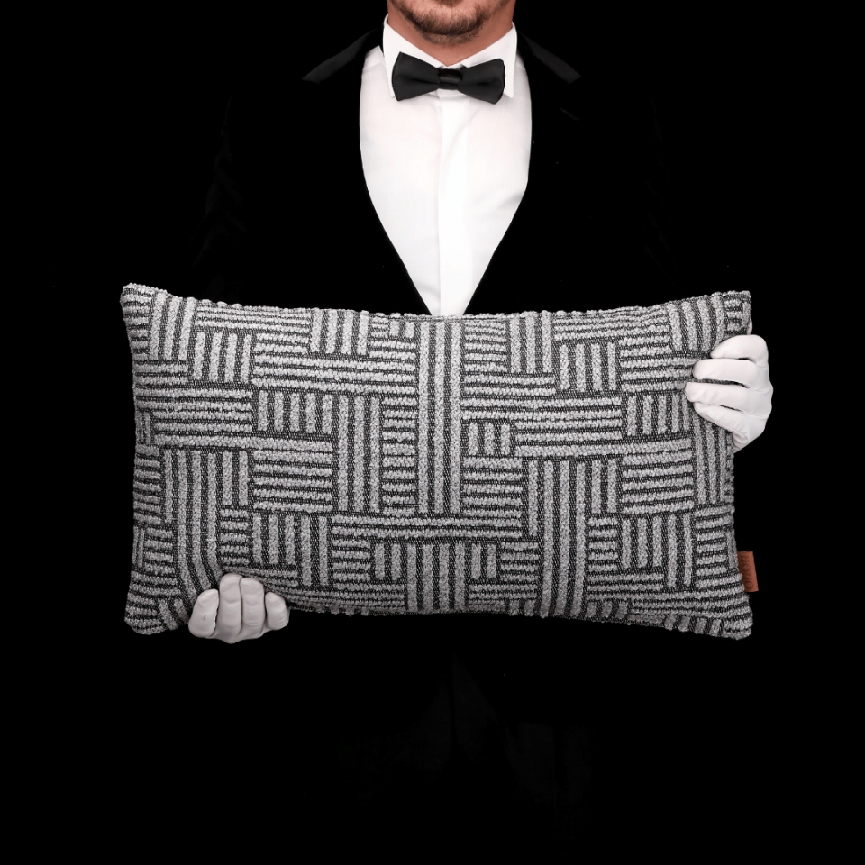 Abby 35*65 Gri Etro Bukle Kırlent