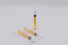 Tek Kullanımlık Aşı Enjektörü (2ml 3P) - 23G - 0.6x32mm - İğneli Şırınga