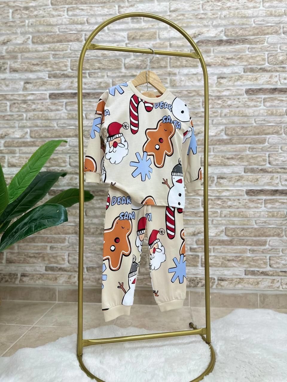 Yeni Sezon Unisex Çocuk Yılbaşı Temalı Pamuklu Alt-Üst Pijama Takım