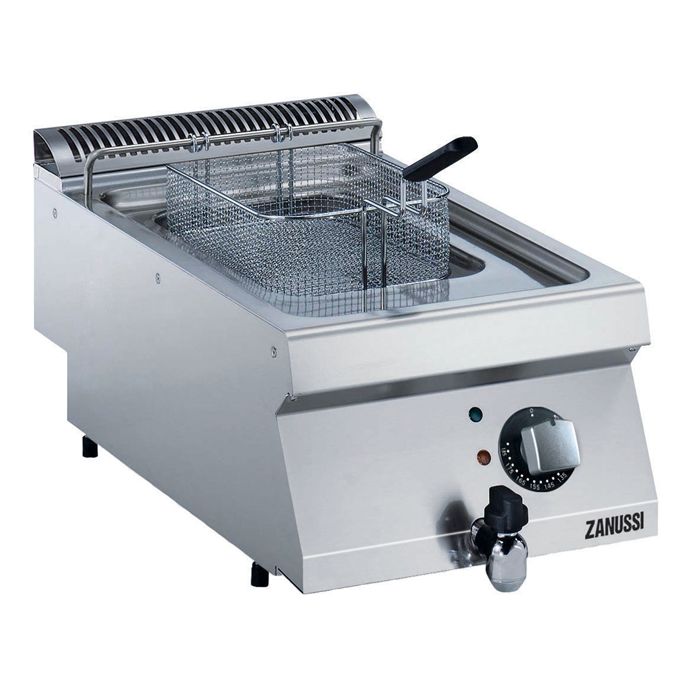 Zanussi  372075 EVO 700 Serisi Set Üstü V Tipi Hazneli 7 lt Elektrikli Fritöz 40x70x25 cm