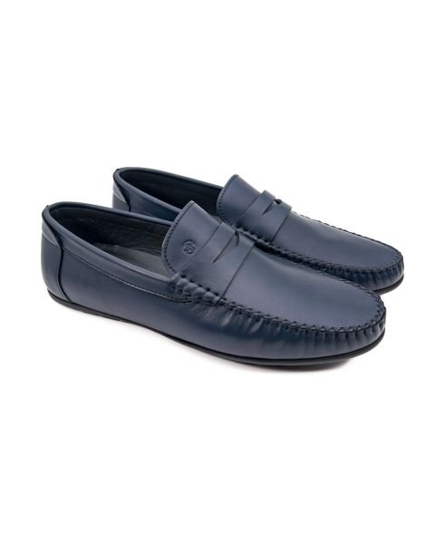 حذاء لوفر للرجال من الجلد الطبيعي باللون الأزرق الداكن من Perge