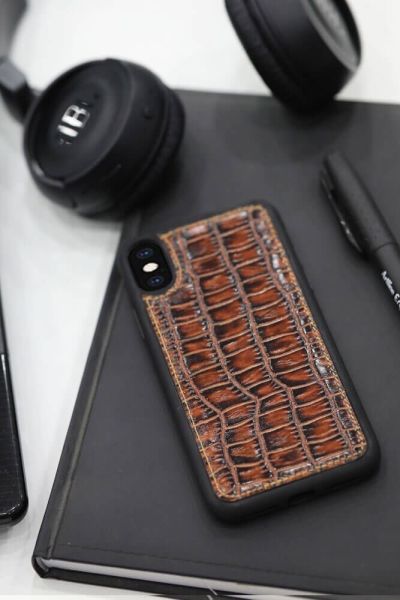 Guard Brown Large Croco Patterned Leather iPhone X / XS Case