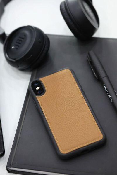 Guard Tan Leather iPhone X / XS Doza