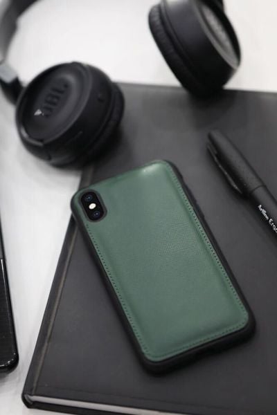 حافظة حماية من جلد سافيانو باللون الأخضر لهاتف iPhone X / XS