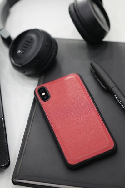 حافظة حماية من جلد سافيانو باللون الأحمر لهاتف iPhone X / XS