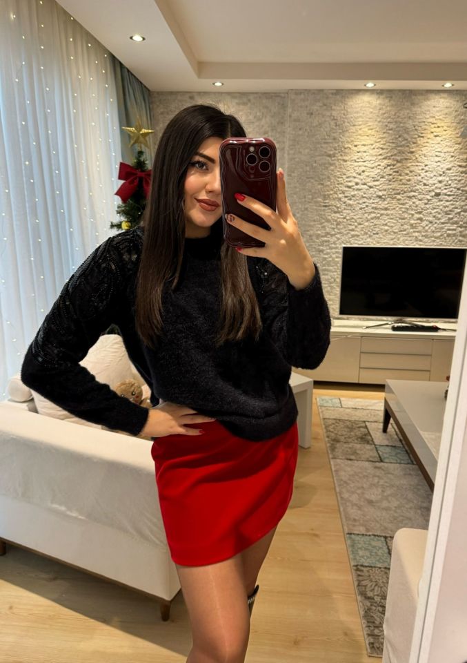 PREMİUM OMUZLARI PAYET VE BONCUK İŞLEMELİ ANGORA KAZAK SİYAH