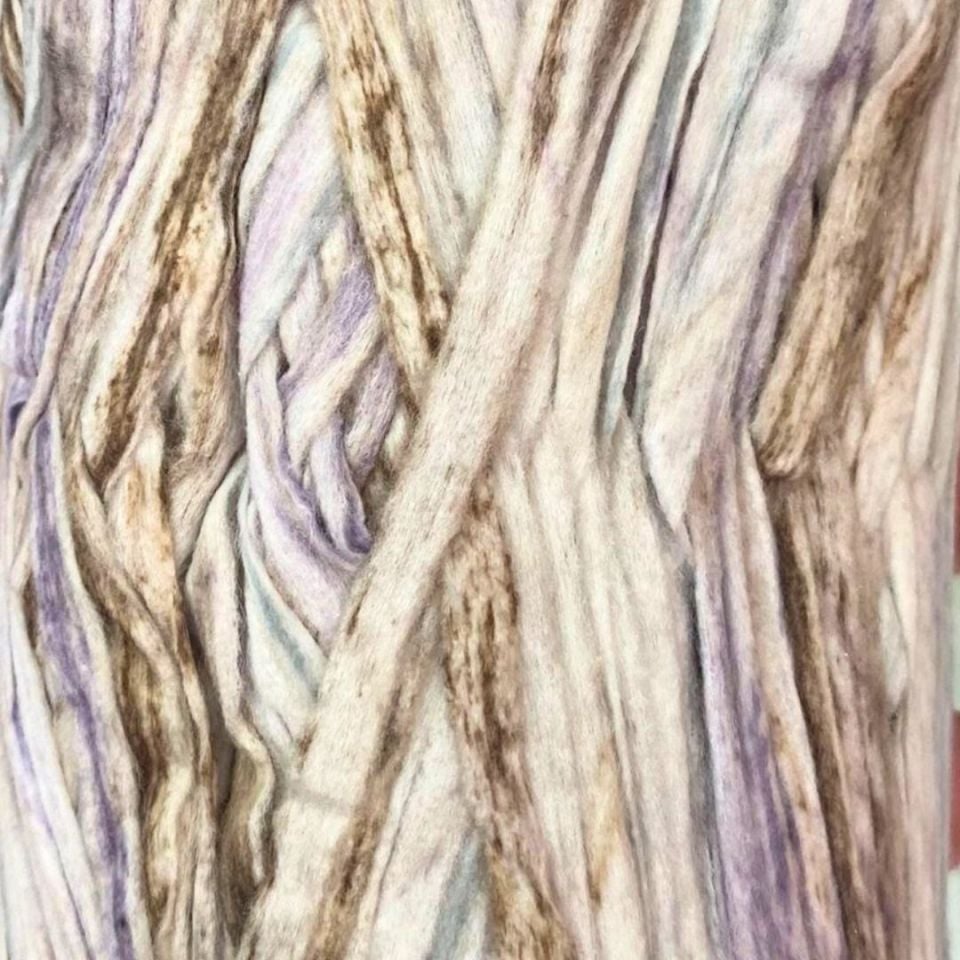 605