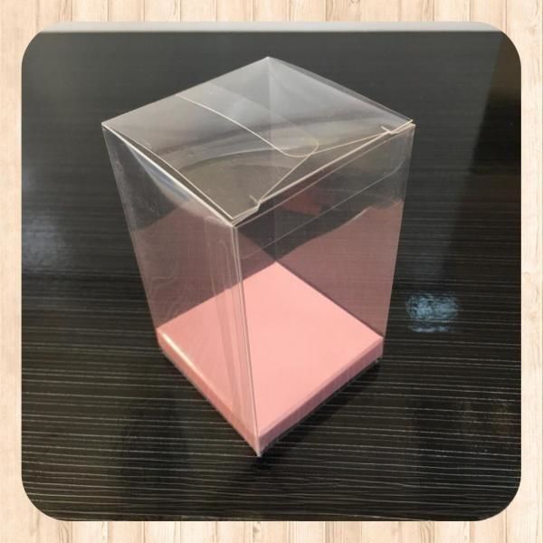 7x7x8 ALTI PEMBE İÇ YÜKSELTİCİ KARTON ÜSTÜ OTOMATİK KUTU