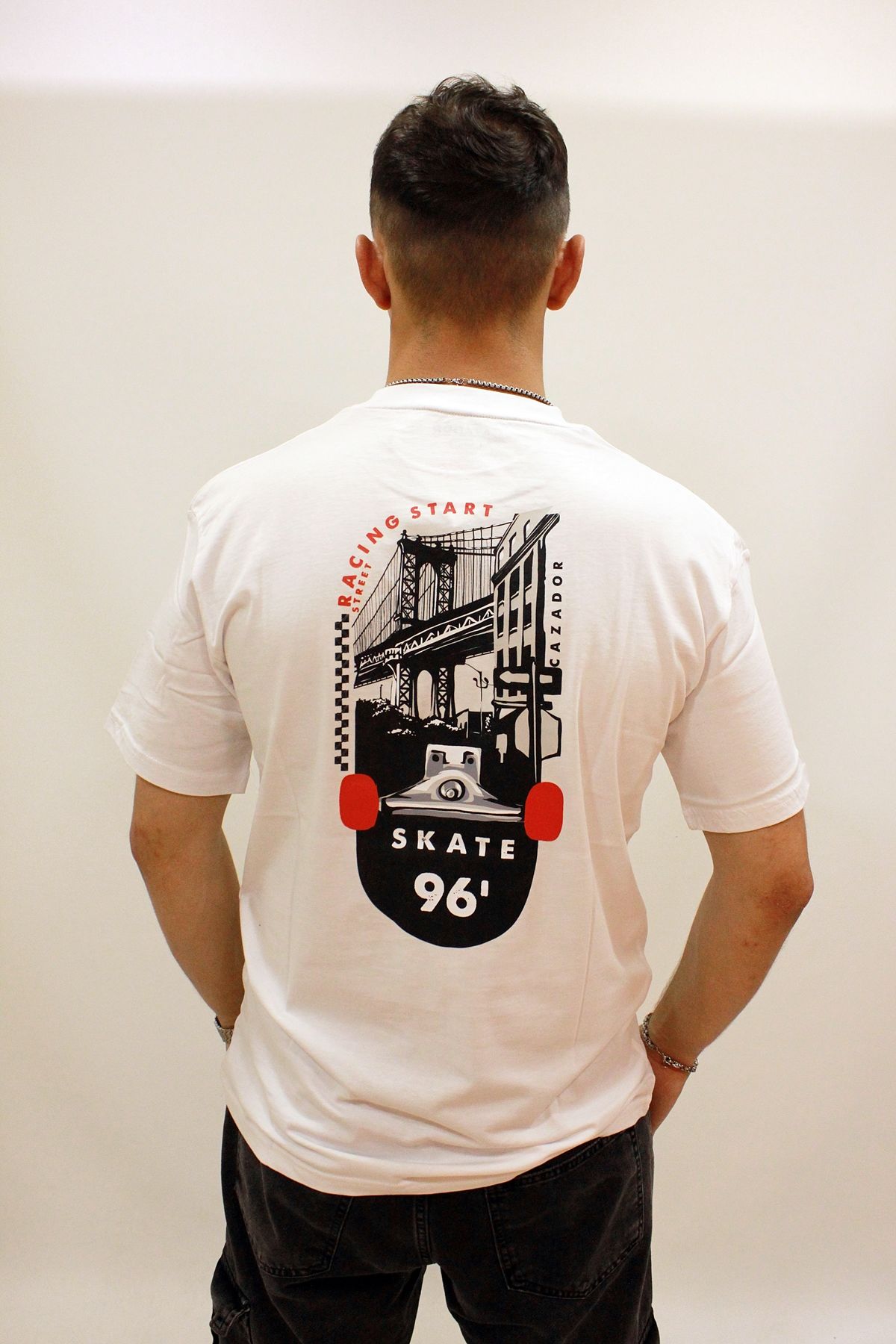 Cazador 4186 Sırt Baskılı Relax Fit Bisiklet Yaka Erkek T-Shirt Beyaz