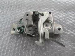 CLİO 3 Kaput Kilidi 8200966371