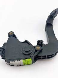 Megane IV Talisman Hız Pedal Kaptörü 180023067R - 180026830R