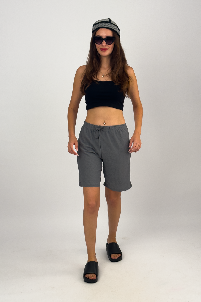 Betimoda Kadın Beli Lastikli Bol Paça Oversize Bürümcük Kumaş Şort Füme - L