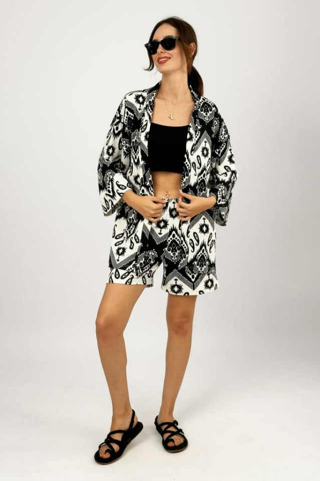 Kadın Likralı Bürümcük Kumaş Salaş Bol Şort Yazlık 2li Alt-Üst Takım Siyah Buta - XL