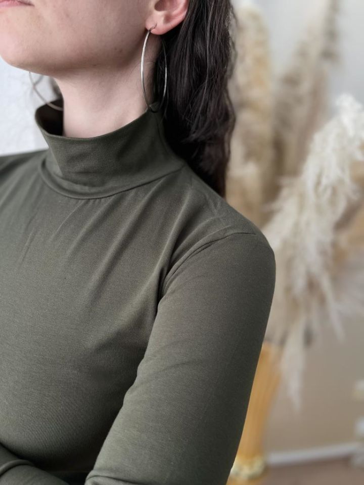Kadın Uzun Kollu Yarım Balıkçı Yaka 1 Adet Asker Yeşili - L/XL