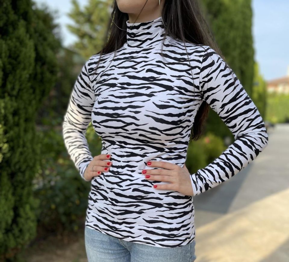 Kadın Uzun Kollu Yarım Balıkçı Yaka 1 Adet Zebra - L/XL