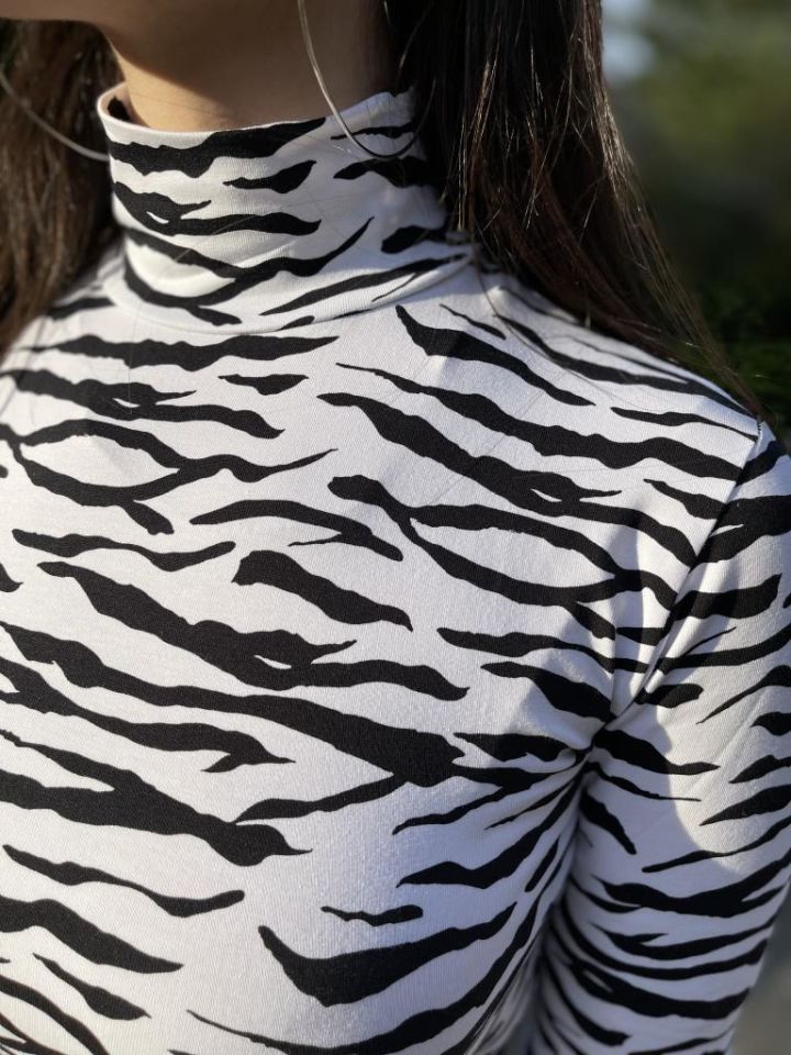 Kadın Uzun Kollu Yarım Balıkçı Yaka 1 Adet Zebra - L/XL
