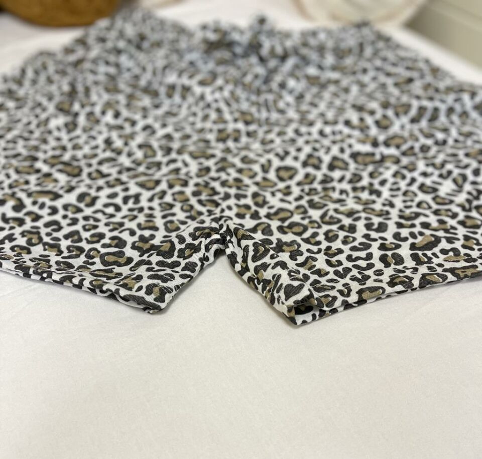 Kadın %100 Pamuklu Süprem Desenli Yumuşak Basic Mini Şort MS.Leopar - XL