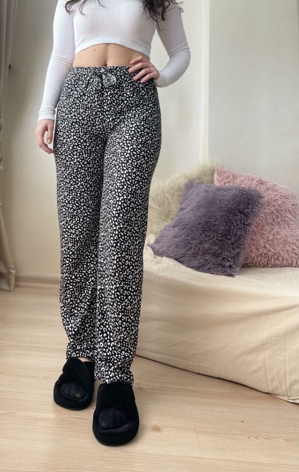 Kadın Kadife Pijama Altı Eşofman Pamuklu Siyah Beyaz Noktalı - XL