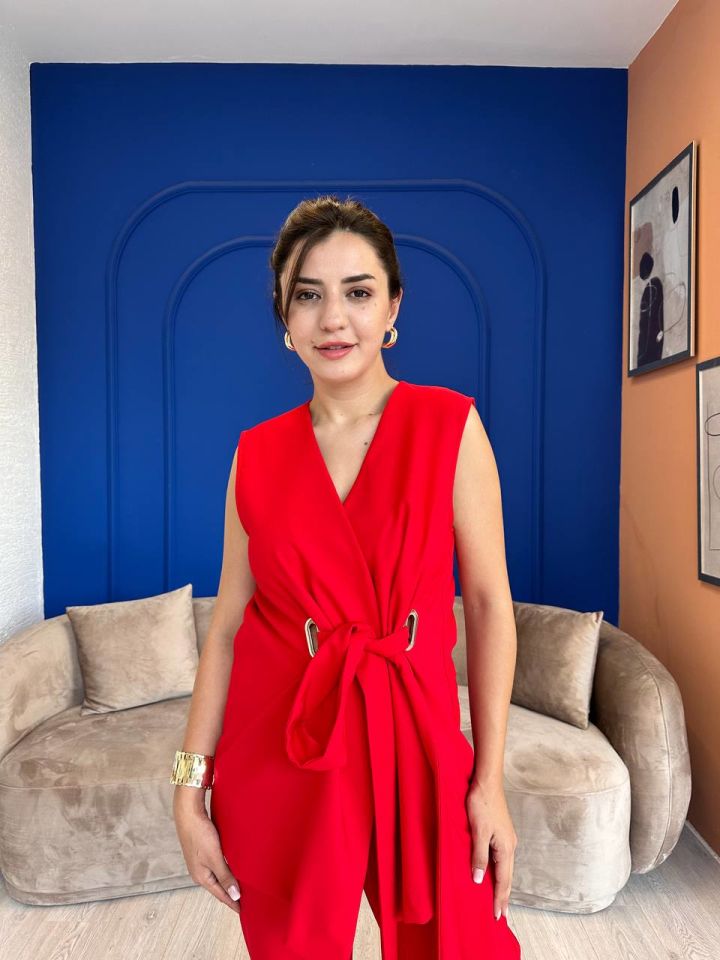 Kırmızı Premium Seri Bağlamalı Takım
