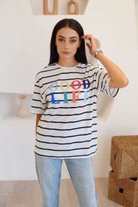 Beyaz Çizgi Baskılı T-Shirt