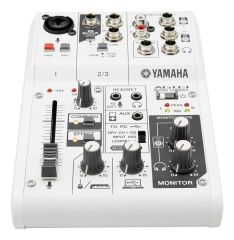 Yamaha AG03 3 Kanal Analog Deck Mikser