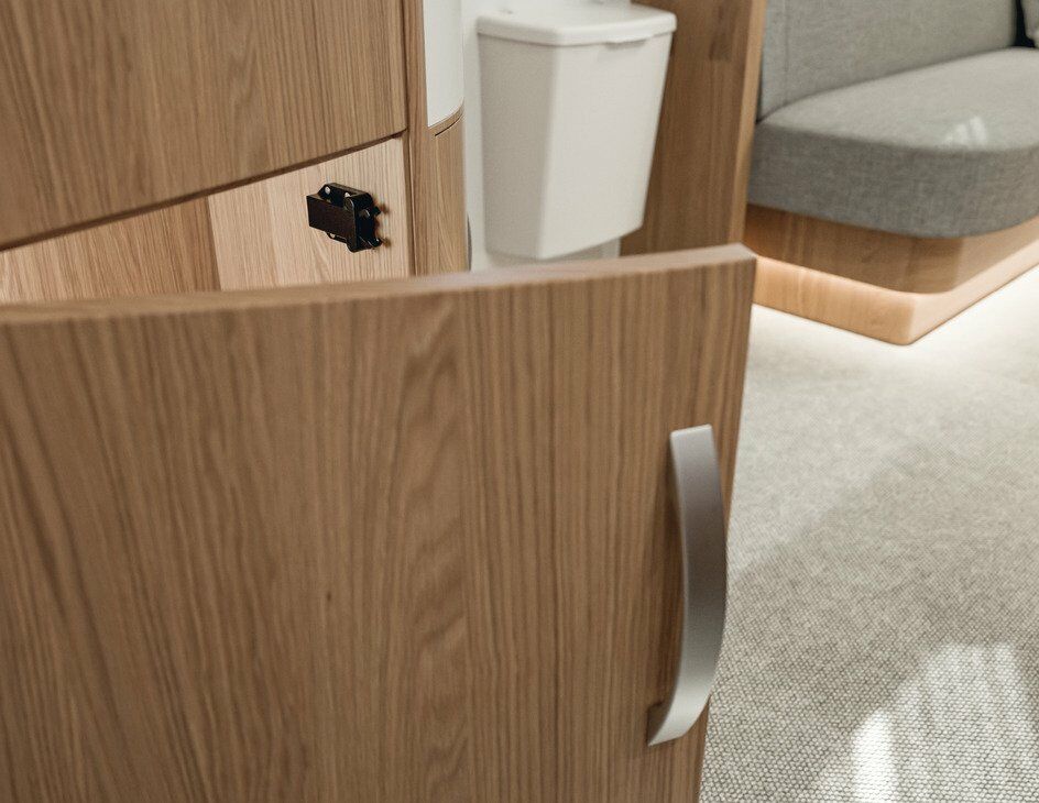 Hafele Plastik Yaylı Çıt Çıt, Siyah Renk