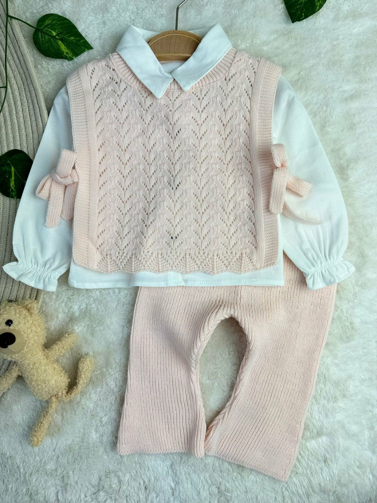 Amelia Süveterli Gömlekli 3'lü Triko Premium Kız Bebek Takım yavruağzı - 9 Ay