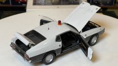 AUTOart FORD MUSTANG MACH I JAPANESE POLICE CAR