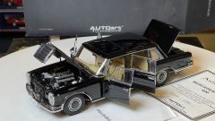 AUTOART - MERCEDES BENZ - 600 SWB LIMOUSINE