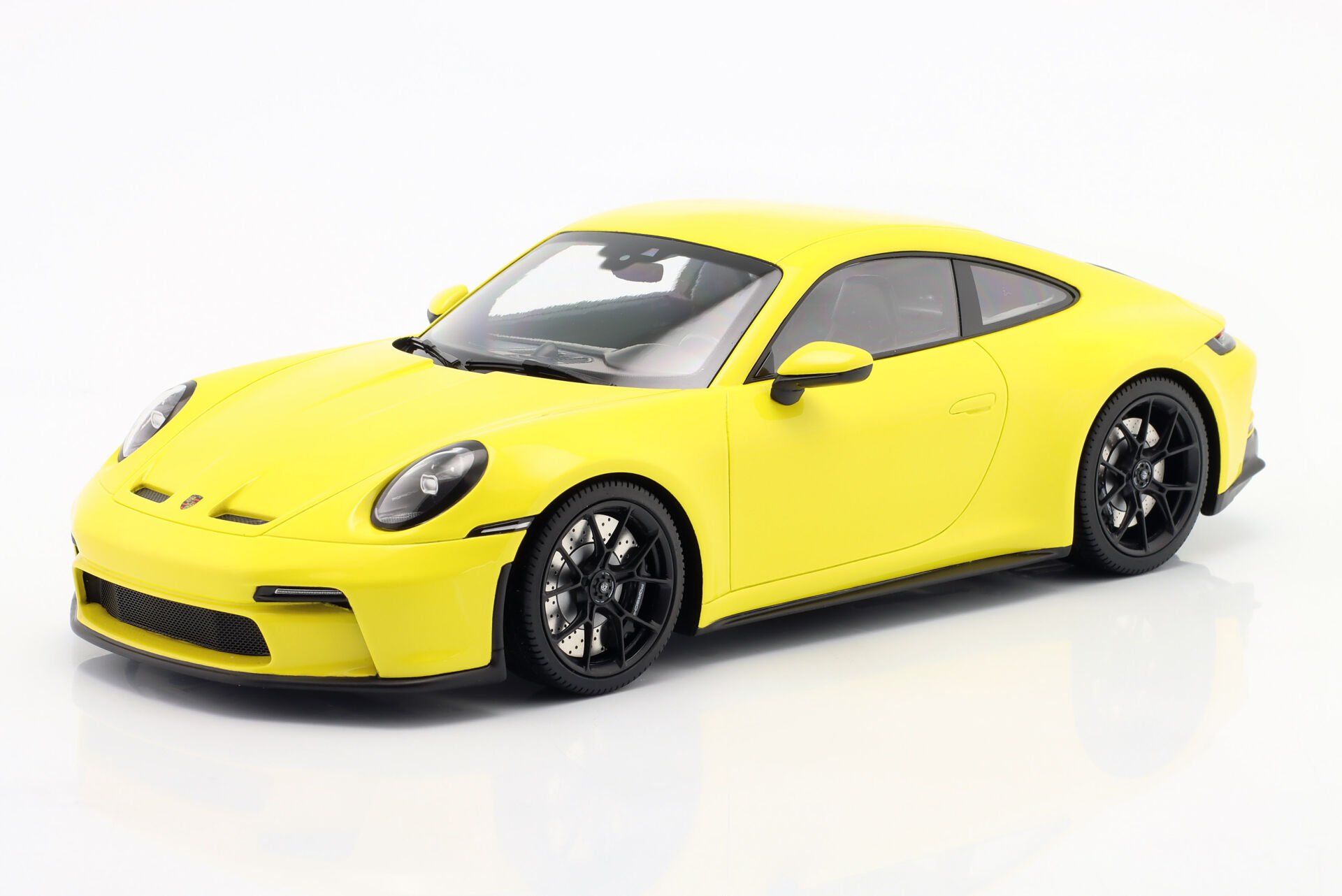 MINICHAMPS PORSCHE GT3 TOURING COUPE 2022