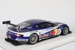 AUTOART - ASTON MARTIN - DBR9 RED BULL N 33 SILVERSTONE 2006 K.WENDLINGER - P.PETER