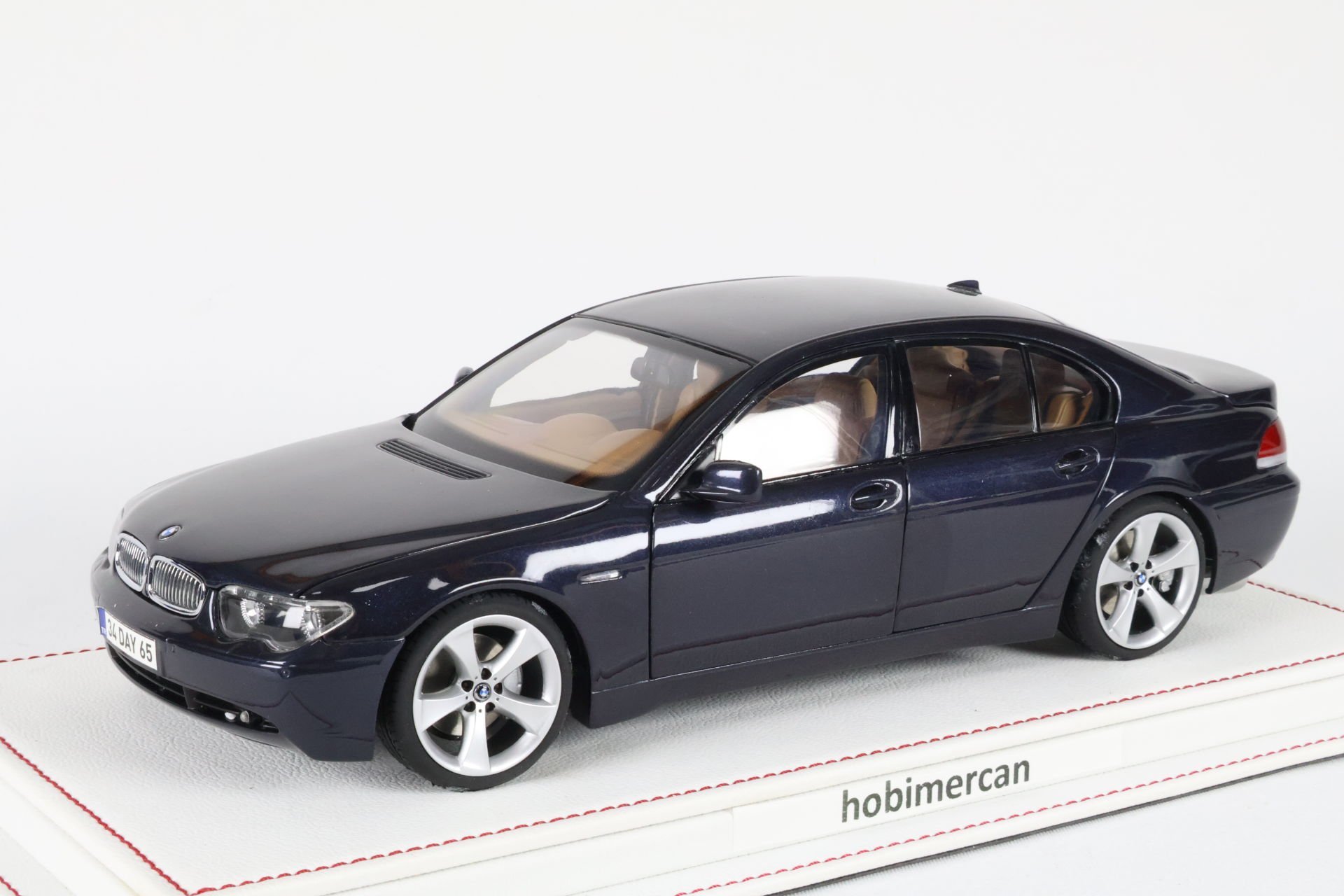 KUTUSUZ - KYOSHO - BMW - 7-SERIES 745i 2005 (E65)