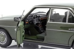 NOREV - MERCEDES BENZ - E-CLASS 200 (W123) 1980