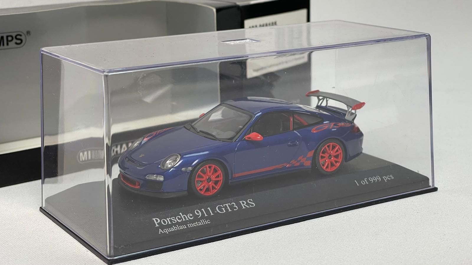 MINICHAMPS - PORSCHE - 911 GT3 RS (997 II) 2010