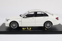 AUTOART - MERCEDES BENZ - C-CLASS C63 AMG 2008 CON SEDILI IN PELLE - WITH LEATHER SEATS