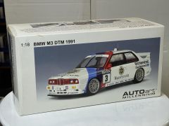 AUTOART - BMW - 3-SERIES M3 E30 N 3 DTM 1991 CECOTTO